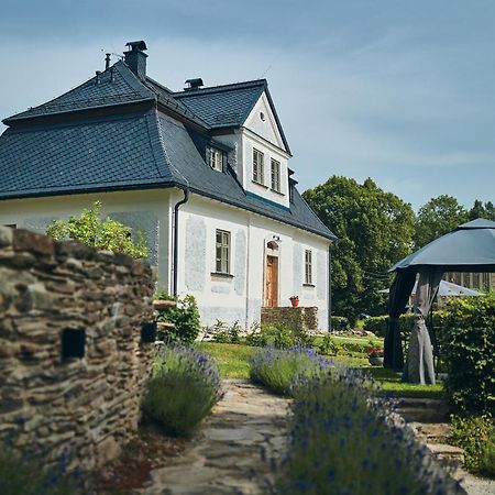Barokni Kaplanka 1796 A. D. - Luxusni Apartmany V Ceskem Raji Zelezny Brod Экстерьер фото