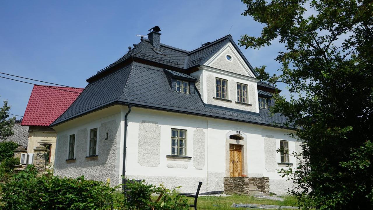 Barokni Kaplanka 1796 A. D. - Luxusni Apartmany V Ceskem Raji Zelezny Brod Экстерьер фото